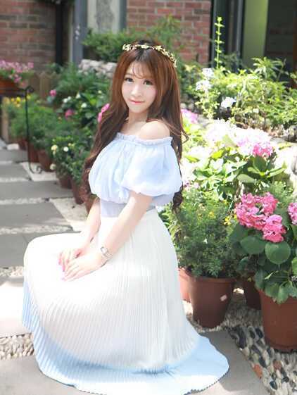 初秋女生柔美至極長發發型