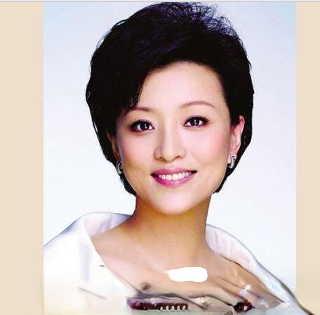 五十歲女人的時尚卷發發型