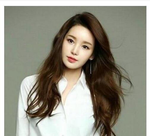 女生蓬松卷發發型圖片蓬松卷發美感十足