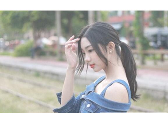 往兩邊卷的劉海發型如何打理