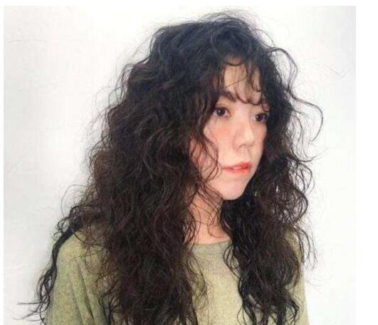 女生空氣羊毛卷劉海圖片另類羊毛卷劉海就這樣扎