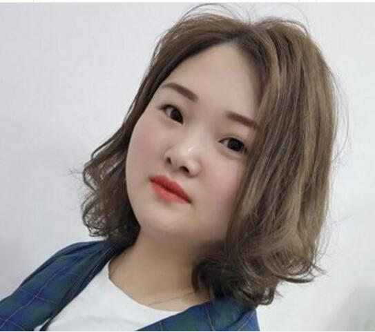圓臉女生適合的卷發發型有哪些