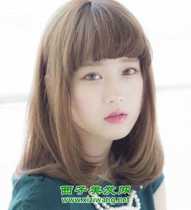 齊肩梨花直發(fā)發(fā)型圖片這款發(fā)型小臉最適合