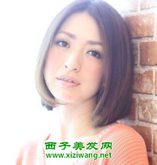 齊肩短發中分直發圖片清純感覺優雅又動人