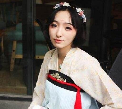 齊耳短發穿漢服好看嗎