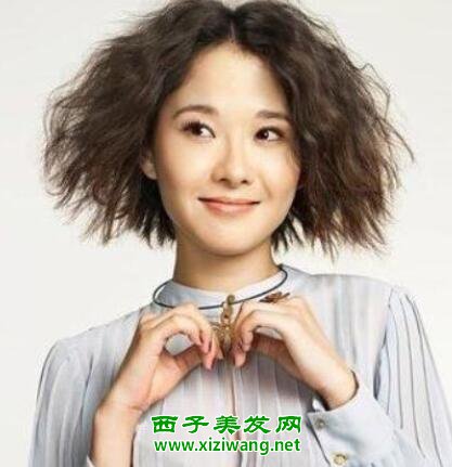 女生玉米燙短發型圖片玉米燙短發如何打理迷人