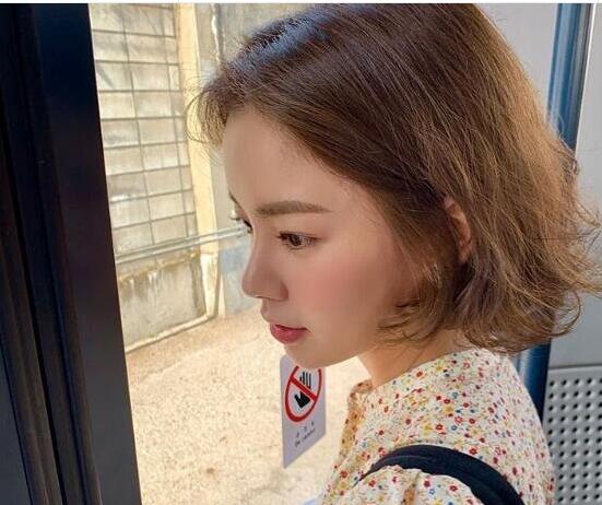 韓范十足的女生勾耳短發發型整個人瞬間變小臉
