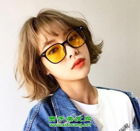 女生空氣燙中短發發型圖片中短發空氣燙讓女生秒變女神