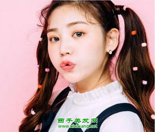 學(xué)生卷發(fā)怎么扎好看五款學(xué)生卷發(fā)發(fā)型扎法效果圖
