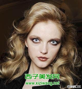 歐美卷發(fā)發(fā)型圖片
