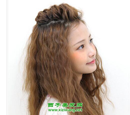女生小玉米燙發(fā)型圖片大氣又個(gè)性小玉米燙發(fā)型效果圖