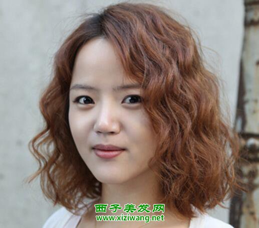 女生小玉米燙發(fā)型圖片大氣又個(gè)性小玉米燙發(fā)型效果圖