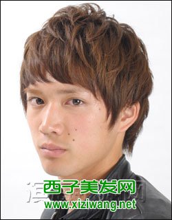 日系男生短發(fā)發(fā)型