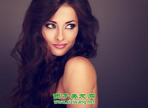 2022款歐美女生卷發發型時髦性感的歐美卷發這就樣打理