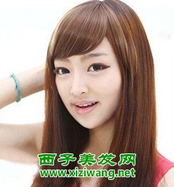 清純可瘦臉的女生長斜劉海直發(fā)發(fā)型