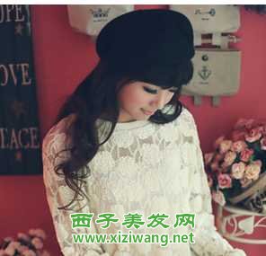 最新女生長發燙大卷發型圖片