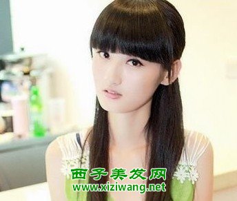 女生齊頭簾中發直發怎么扎