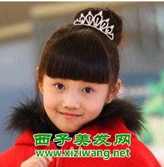 女生齊劉海可愛發型扎法