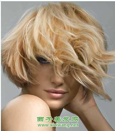 秋季最流行的短發(fā)發(fā)型