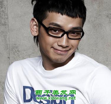 男生無劉海發型圖片,展示清純秀氣
