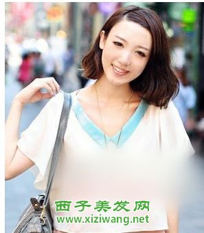 秋季女生短發(fā)燙發(fā)發(fā)型圖