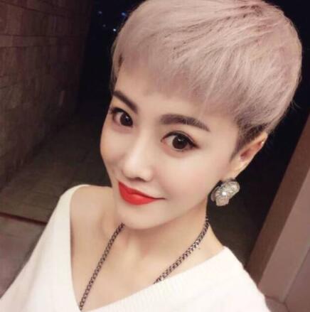 女生露耳超短發發型圖片大全