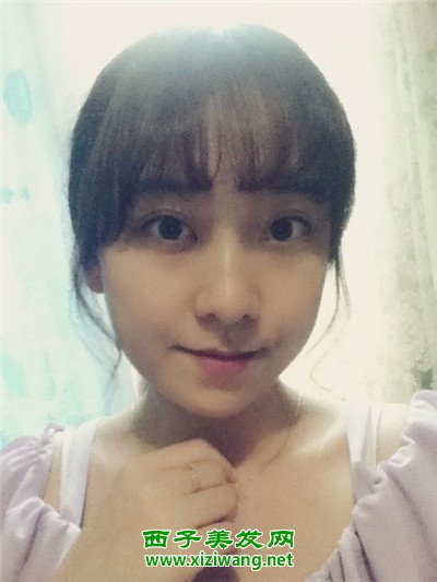 女生薄齊劉海怎么弄好看