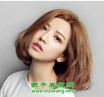 斜劉海中短發發型圖片絕對甜美有女人味