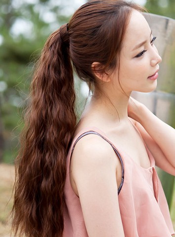 大臉女生適合水波紋燙發(fā)發(fā)型