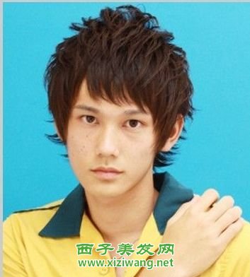 陽(yáng)光時(shí)尚男士燙發(fā)發(fā)型