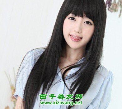 時尚好看齊劉海直發發型設計圖片
