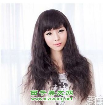 女生玉米燙發型造型