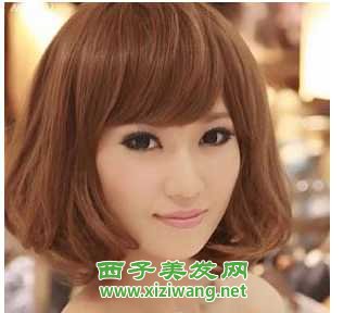 最新女生短發(fā)梨花燙發(fā)型圖片