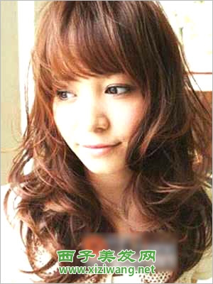 最具桃花運的女生卷發(fā)發(fā)型