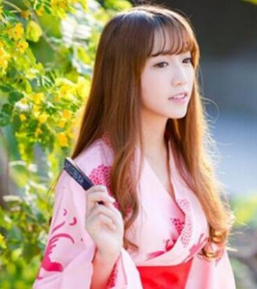女生修顏卷發發型如何打理才好看