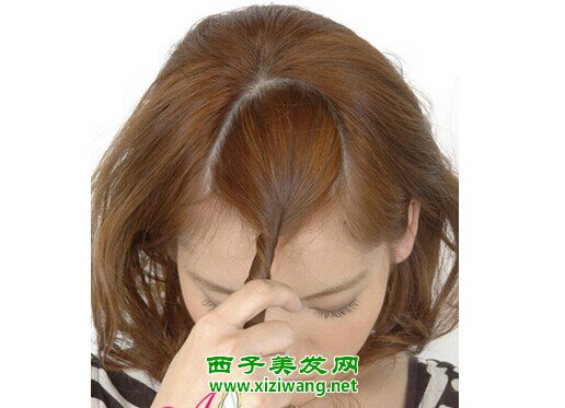 怎么把劉海弄蓬松蓬松劉海打理步驟圖解