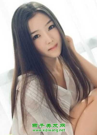 女生齊肩離子燙發型圖片時尚味道十足的女生燙發