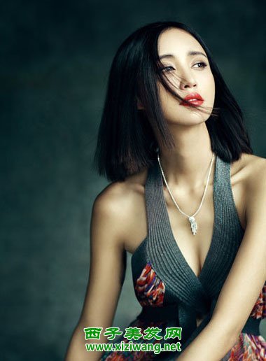 女生齊肩離子燙發型圖片時尚味道十足的女生燙發