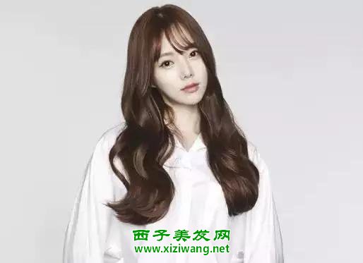 男生大波浪燙發(fā)發(fā)型造型