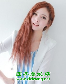 女生中長發發尾燙卷發型讓女生變時尚洋氣發型