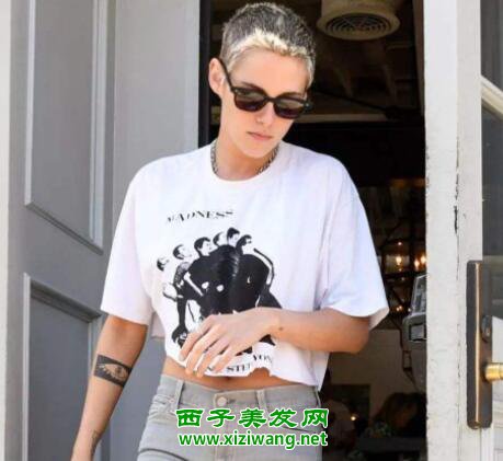 板寸短發(fā)好看嗎女士板寸短發(fā)圖片大全