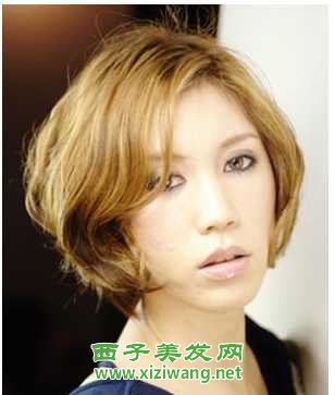 2022短卷發變成可愛女生