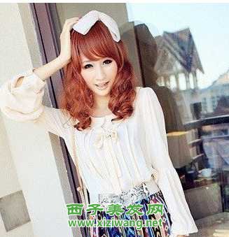 時(shí)尚燙發(fā)發(fā)型圖片,女生卷發(fā)發(fā)型最適合