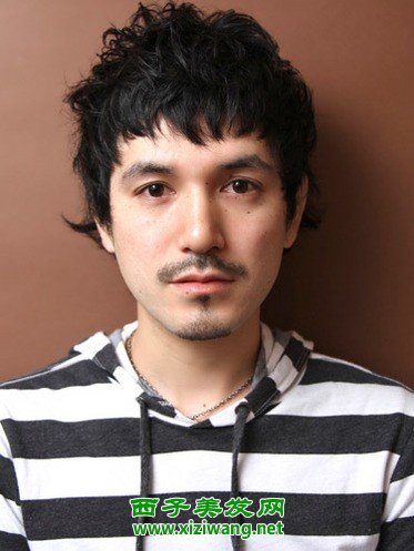 男生自然卷發型圖片男生自然卷如何打理