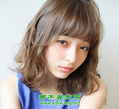 lob女士長發卷發發型圖片甜美帶點慵懶感覺