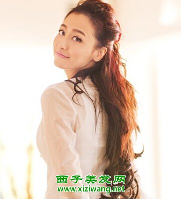 女生中長頭發燙發發型效果圖