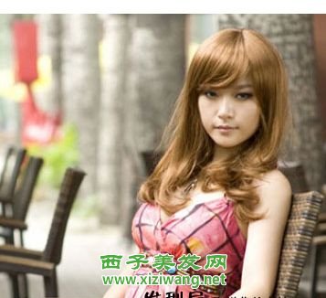 女生長卷發發型設計,潮流女生必備