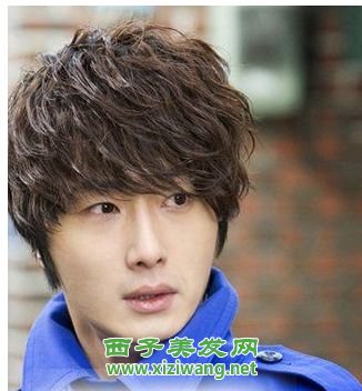 秋冬季男生的短發發型