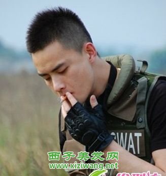秋季最時(shí)尚潮流男士短發(fā)