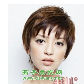 女生臉寬適合短發發型